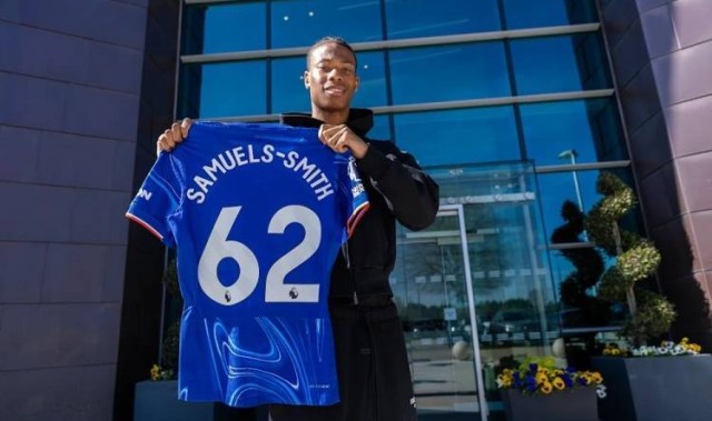 记者：切尔西和队内U21小将伊什-史密斯续约，双方签约至2031年