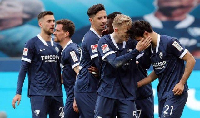 勒沃库森主场狂飙，波鸿客场求生 —— 德甲大战一触即发