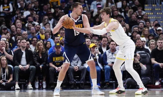 约基奇27+14+6威少迎双里程碑 掘金大胜爵士