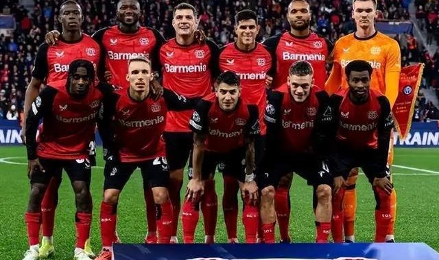 奇迹！753万鱼腩爆冷：2-1逆转德甲冠军进决赛 球迷冲入球场庆祝