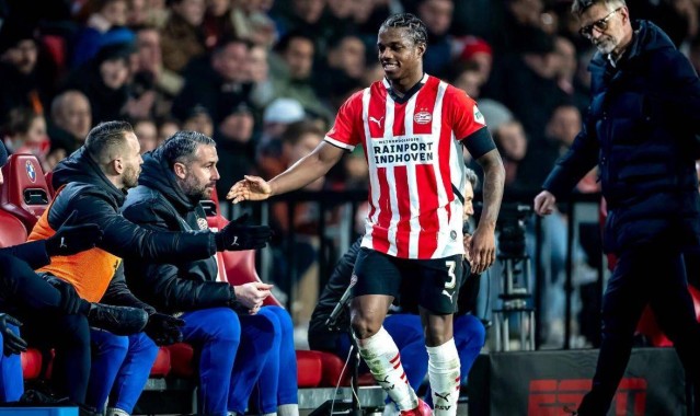 滕哈格曼联首签出租也沦为水货，今夏将遭退货！对方拒绝1000万买断