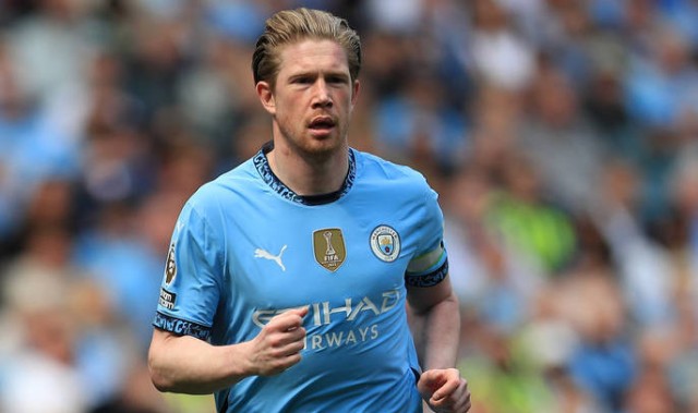 丁丁传射助蓝月上演让二追五好戏 英超欧冠资格争夺白热化