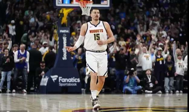 爱德华兹34+10约基奇空砍61分 森林狼双加时险胜掘金