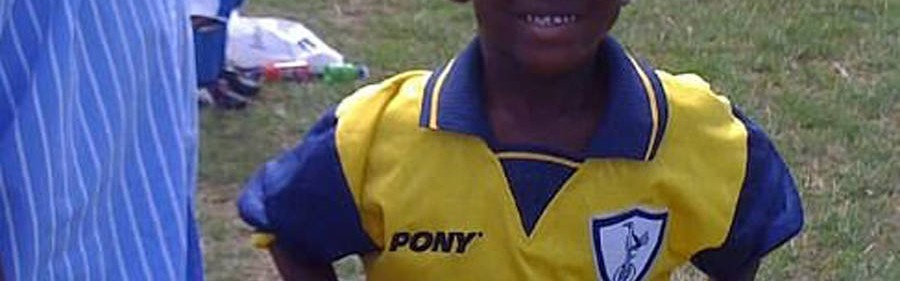 曼联新帝星关键进球或助加薪，发热刺球衣照惹争议！名宿提醒小麦教训