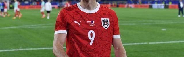 贝尔格觉得萨比策的心态仍需提高，朗尼克没有策略应对技术型球队