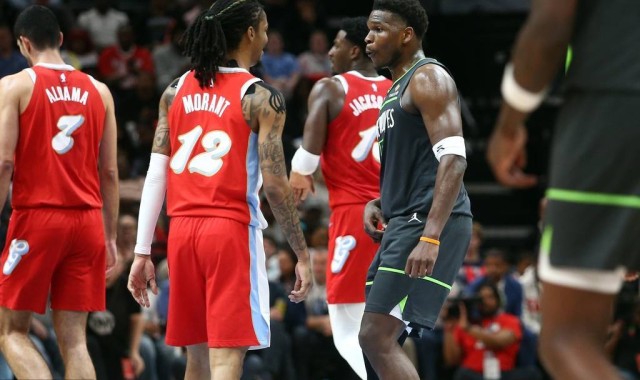 爱德华兹44+5莫兰特36分 兰德尔31+10森林狼胜灰熊