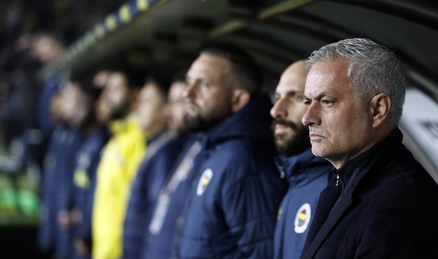 违约金来了，1500万！穆里尼奥与费内巴切闹翻，德甲神帅来替！